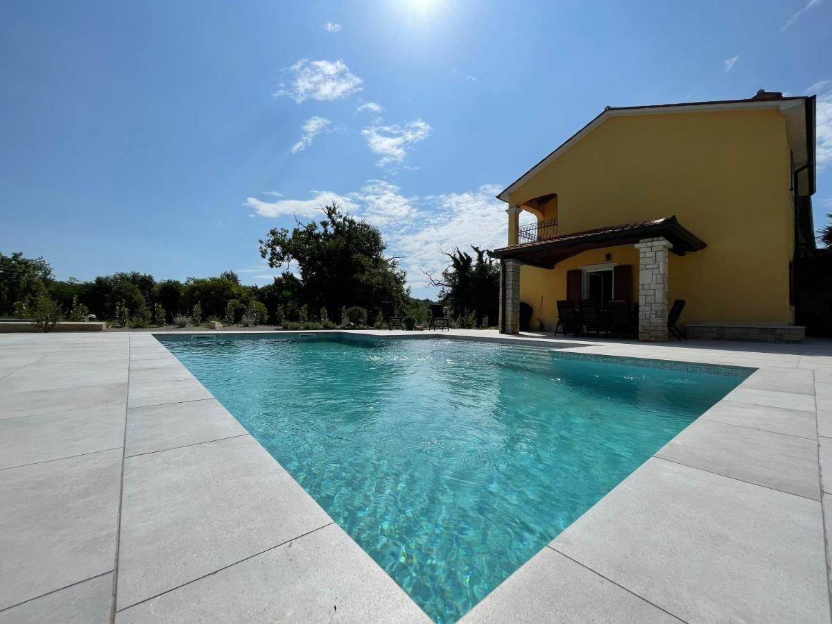 Villa Berto Nedescina Exterior foto